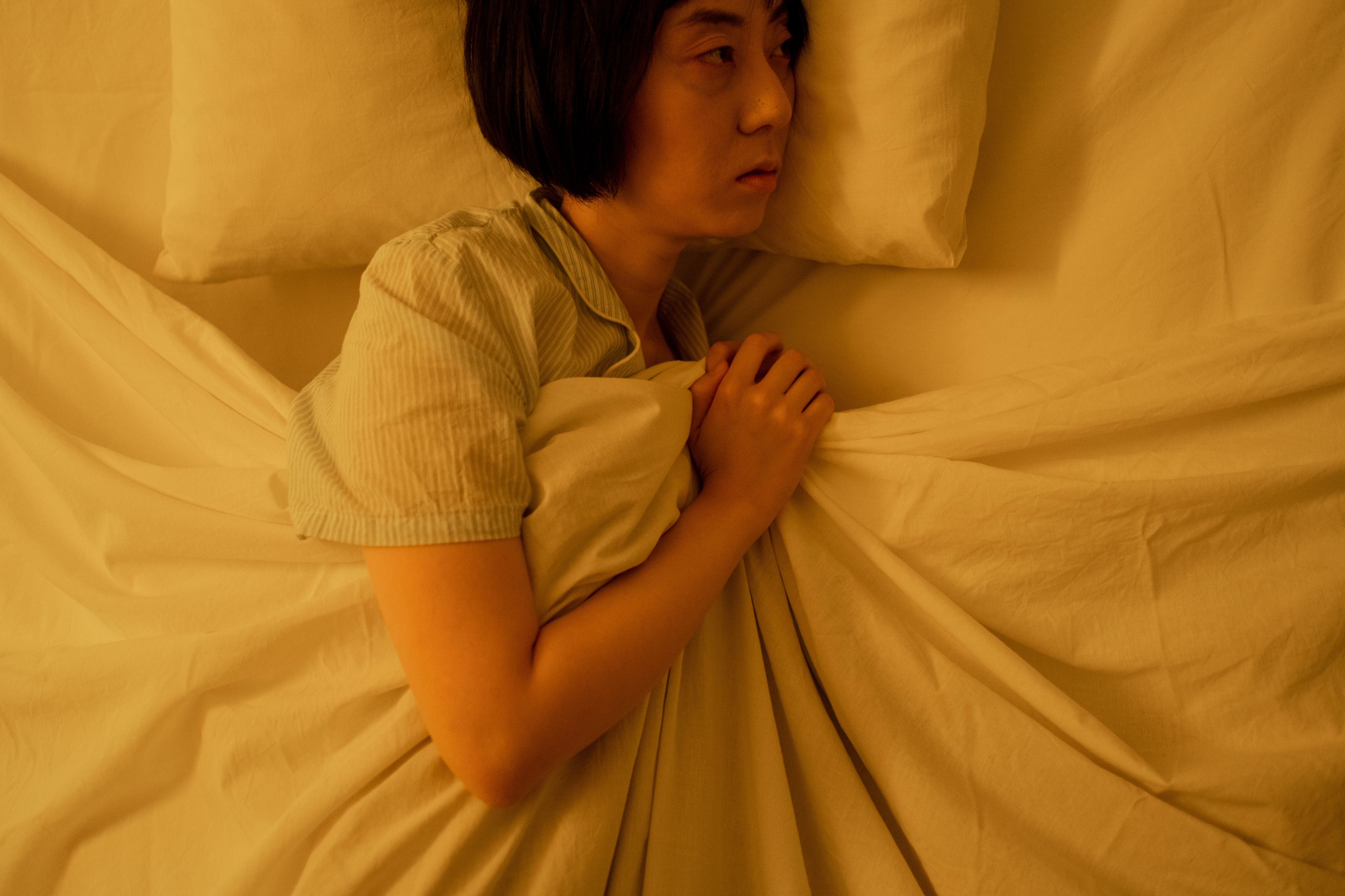 How to Treat Insomnia Naturally Before Turning to Medication