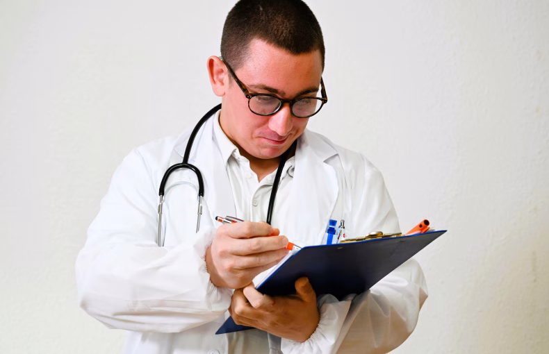 How to Increase Testosterone Naturally (Doctor-Backed UK Guide)