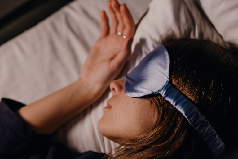 Sleep Apnea and Sleep Paralysis Why You Wake Up Unable to Move